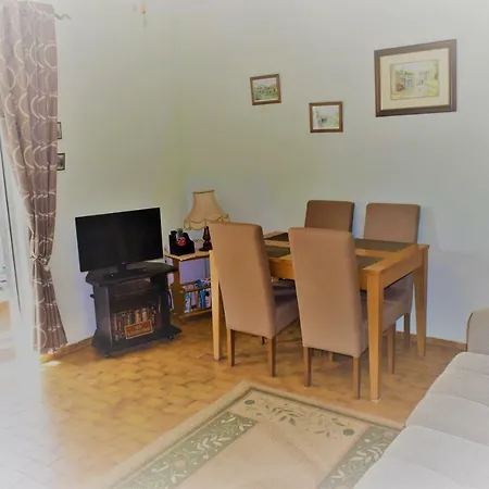 Beiramar T1 Apartment